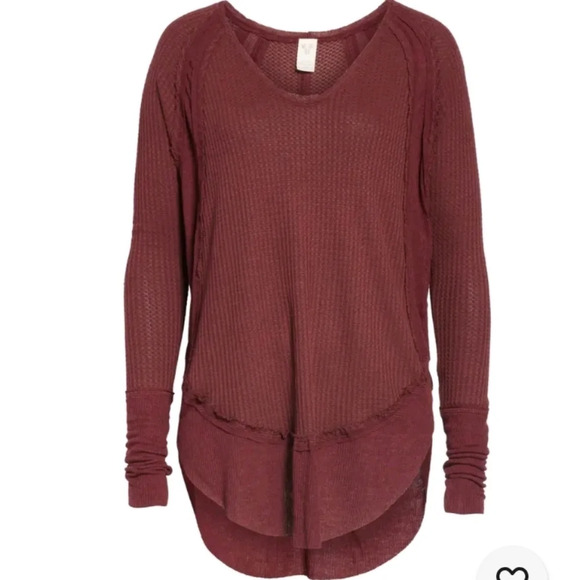 We The Free WINE LONG SLEEVE CURVED Free People CATALINA THERMAL TOP Sz Medium - Picture 6 of 8